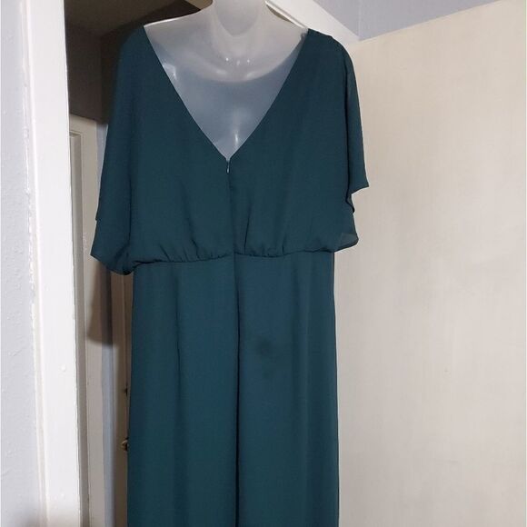 Forever 21 romper   - Picture 4 of 13